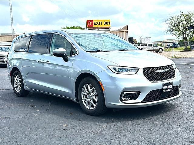 2023 Chrysler Pacifica Touring L FWD