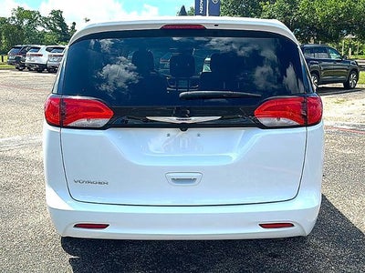 2023 Chrysler Voyager LX FWD