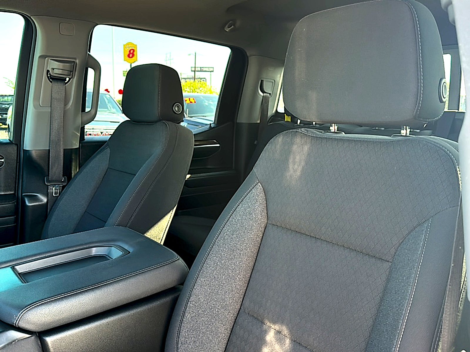 2024 Chevrolet Silverado 1500 4WD Crew Cab Short Bed LT