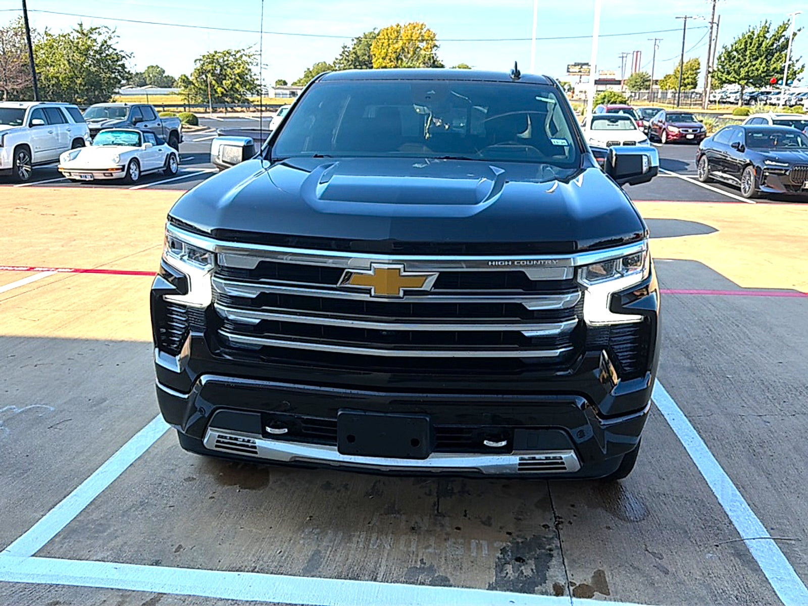 2023 Chevrolet Silverado 1500 4WD Crew Cab Short Bed High Country