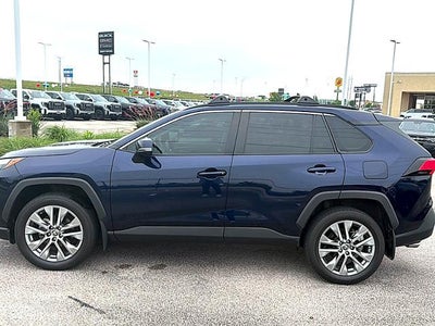 2023 Toyota RAV4 XLE Premium FWD (Natl)