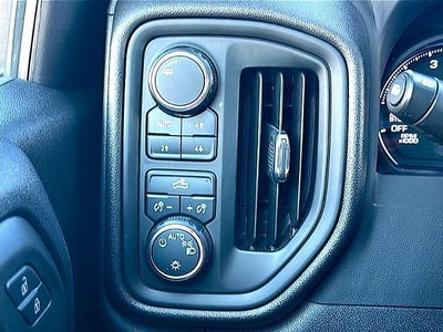 2024 Chevrolet Silverado 1500 Crew Cab Short Box 4-Wheel Drive Custom Trail Boss