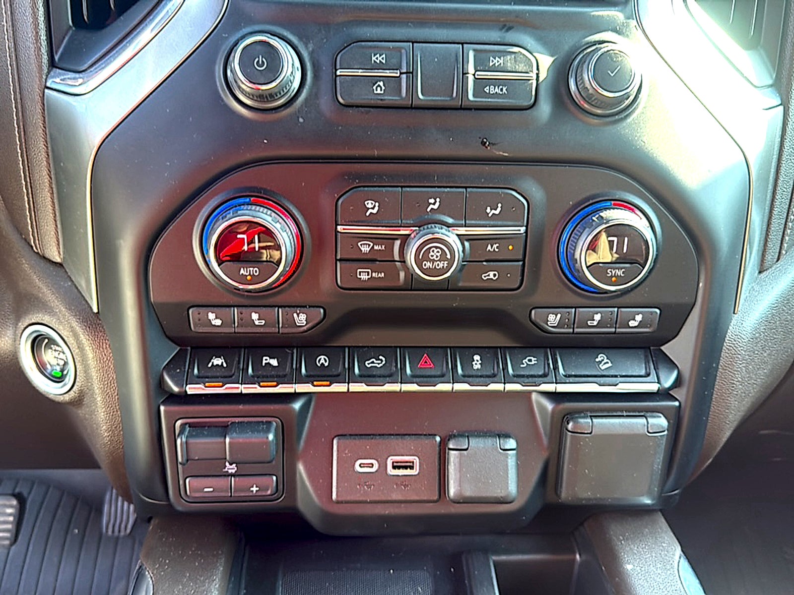 2021 Chevrolet Silverado 1500 4WD Crew Cab Short Bed LTZ