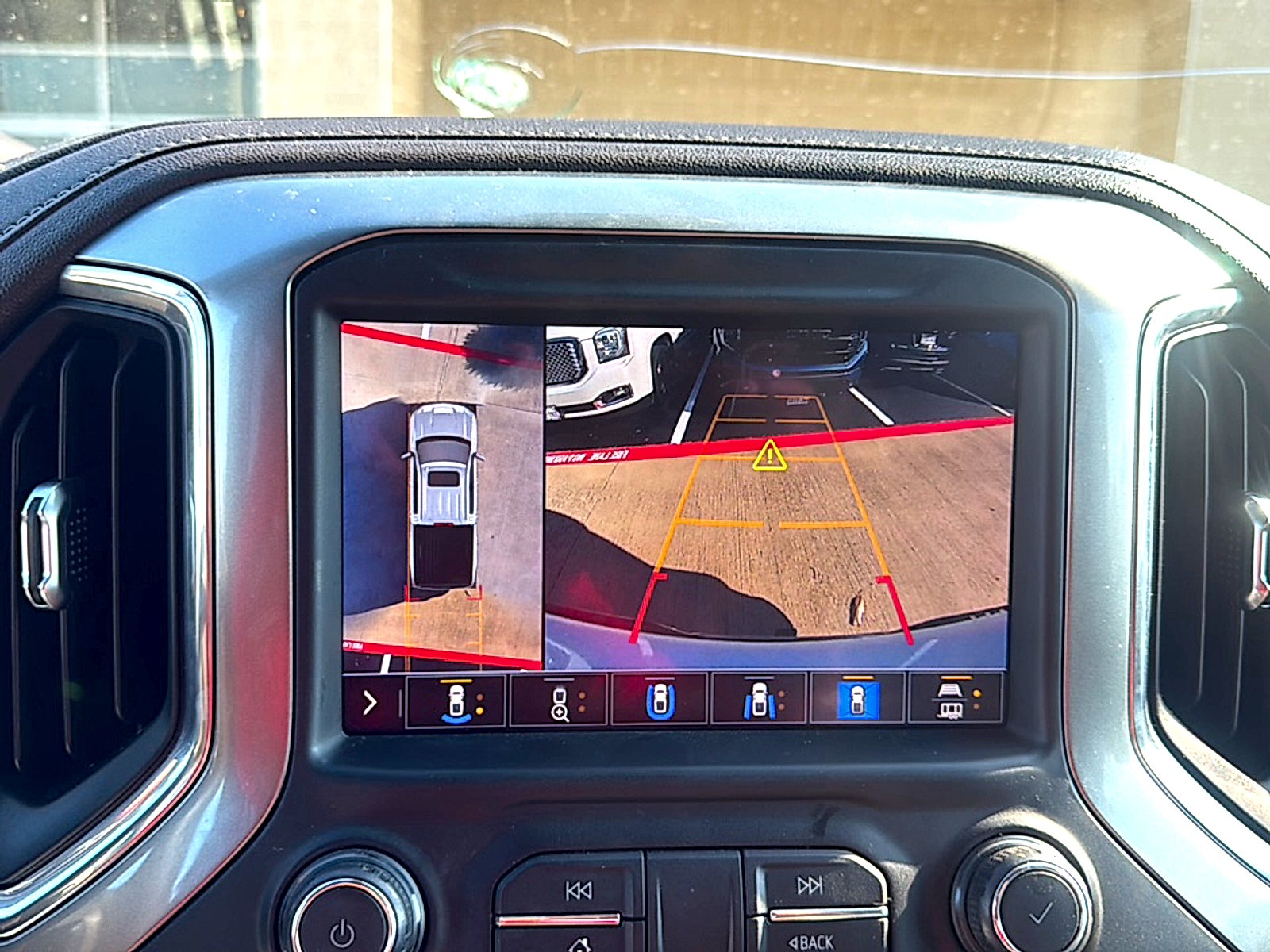 2021 Chevrolet Silverado 1500 4WD Crew Cab Short Bed LTZ