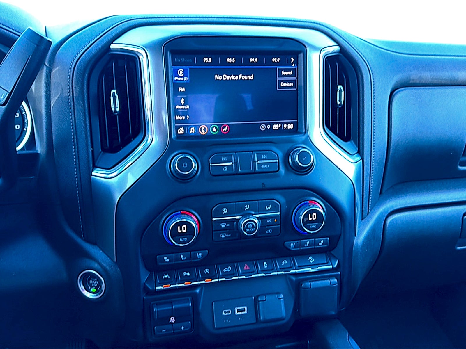 2021 Chevrolet Silverado 1500 4WD Crew Cab Short Bed LTZ