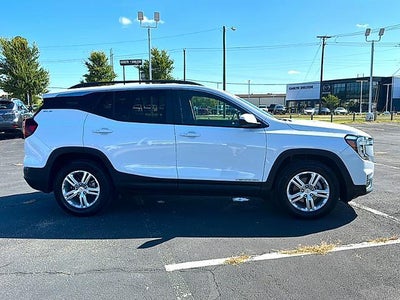 2024 GMC Terrain FWD 4dr SLE
