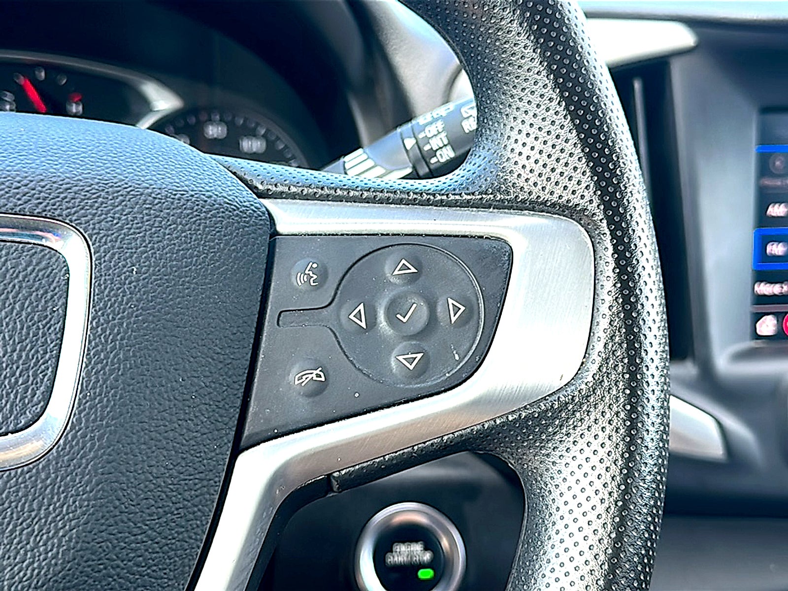 2024 GMC Terrain FWD SLE