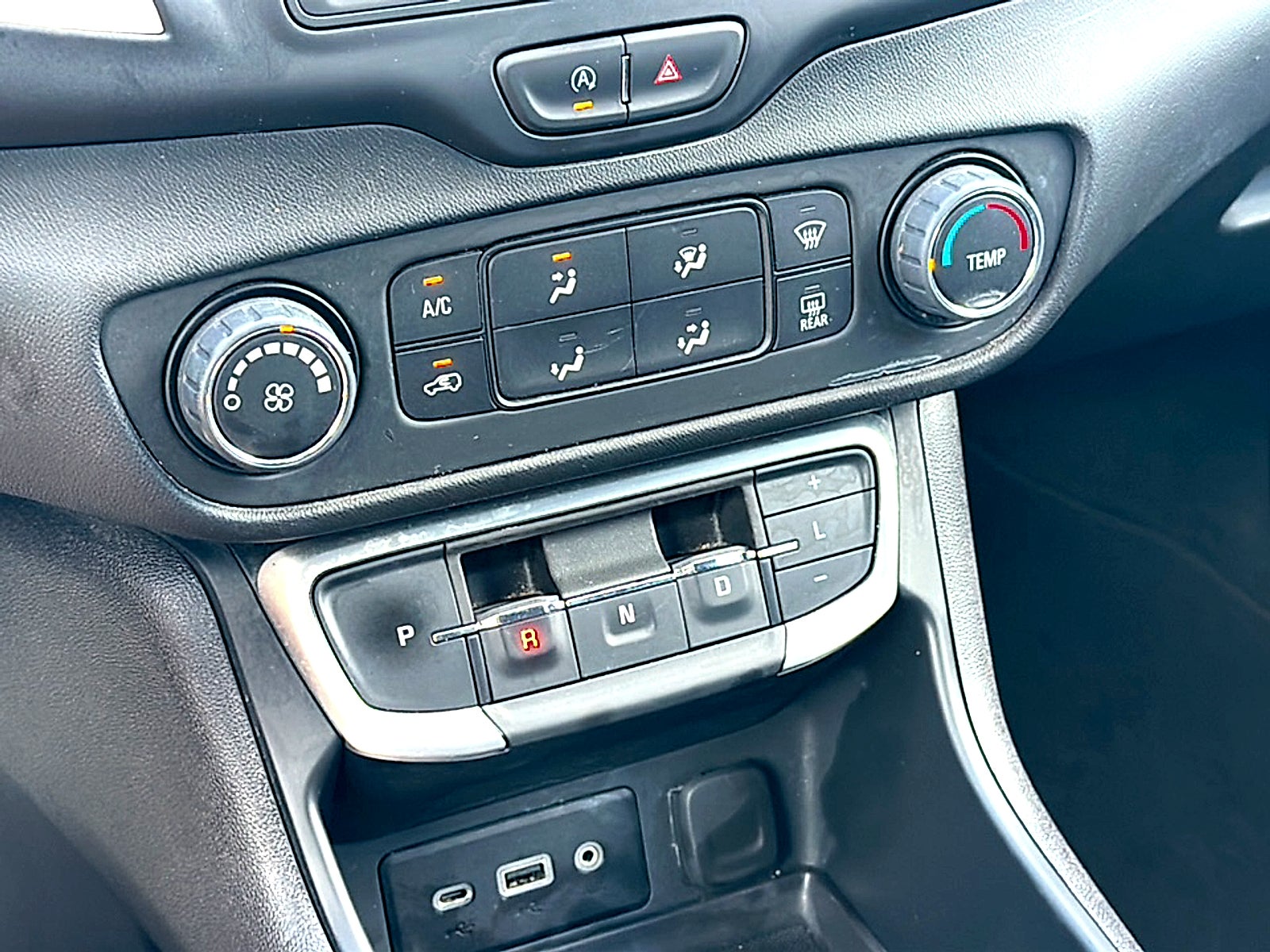 2024 GMC Terrain FWD SLE