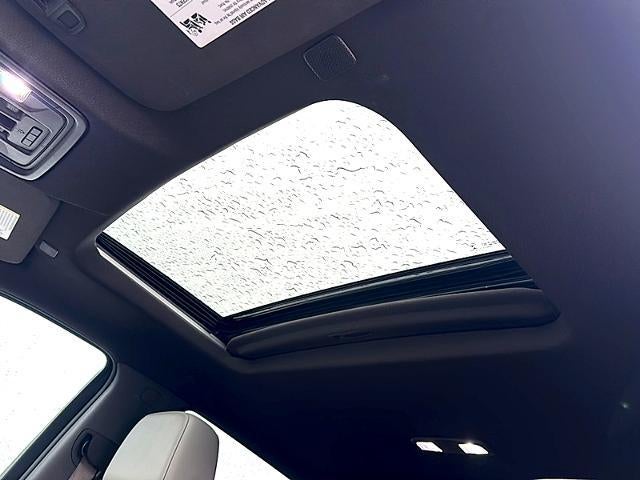 2021 GMC Sierra 1500 Crew Cab Short Box 2-Wheel Drive SLT