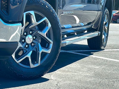 2023 GMC Sierra 1500 4WD Crew Cab Short Box SLT