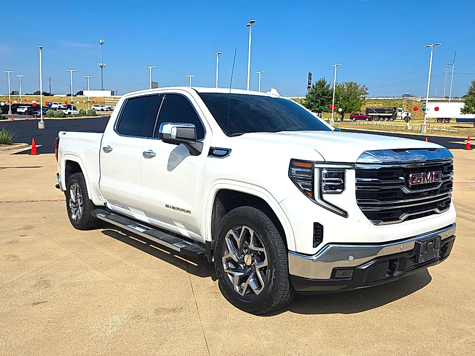 2025 GMC Sierra 1500 4WD Crew Cab Short Box SLT