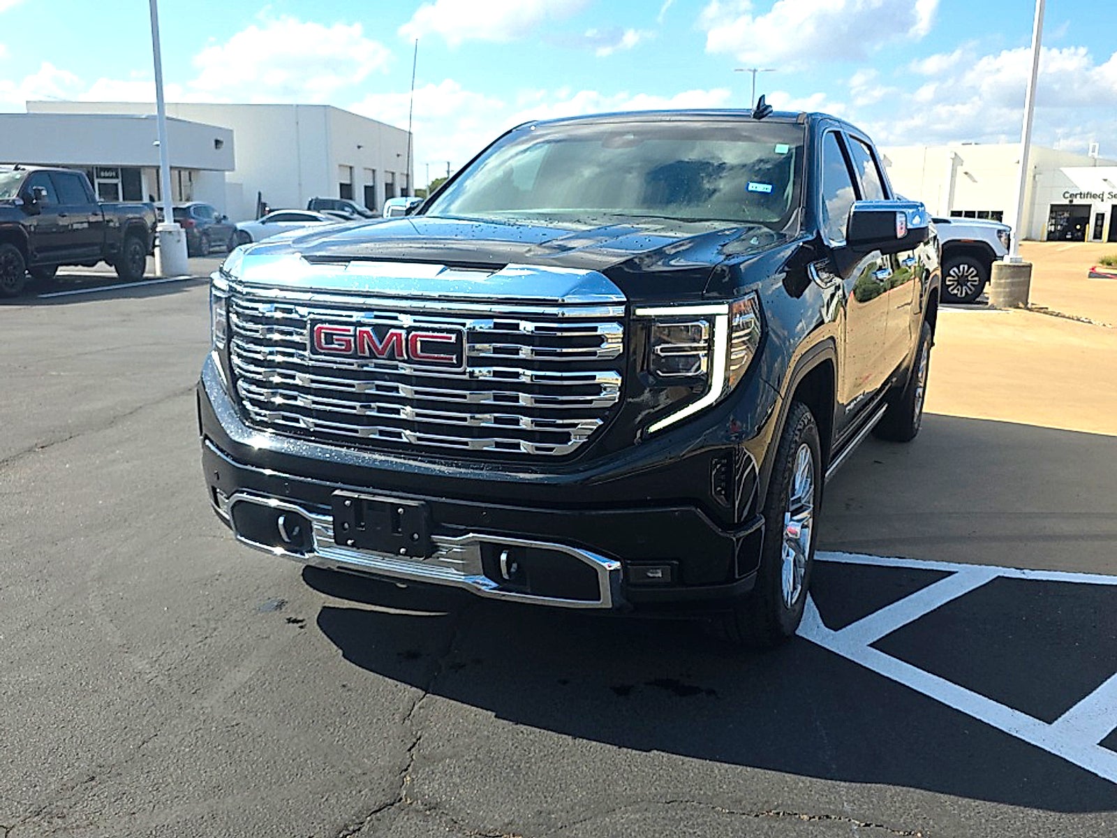 2023 GMC Sierra 1500 4WD Crew Cab Short Box Denali