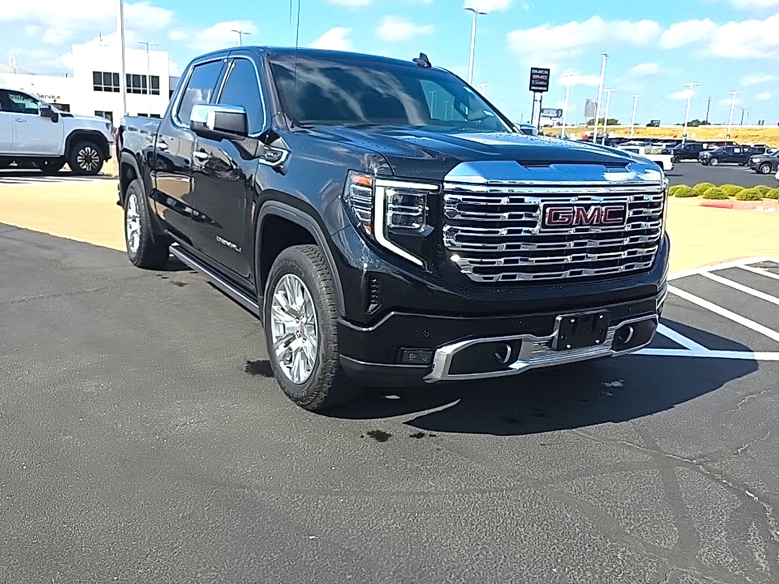 2023 GMC Sierra 1500 4WD Crew Cab Short Box Denali