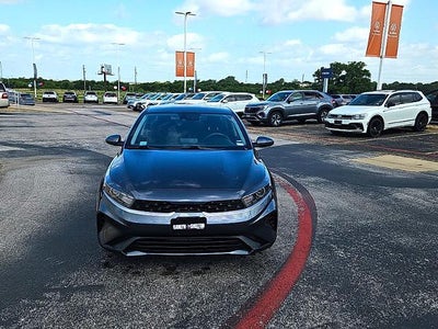 2024 Kia Forte LXS IVT