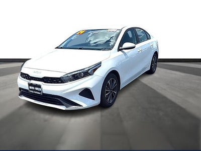 2024 Kia Forte LXS IVT