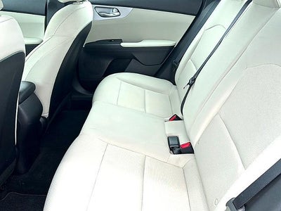 2023 Kia Forte LXS IVT