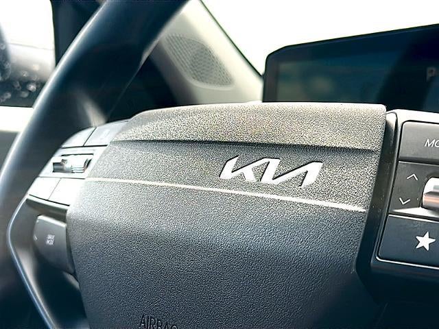 2025 Kia K4 LXS FWD