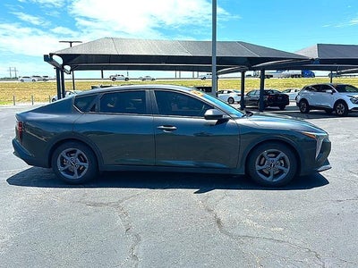 2025 Kia K4 LXS FWD
