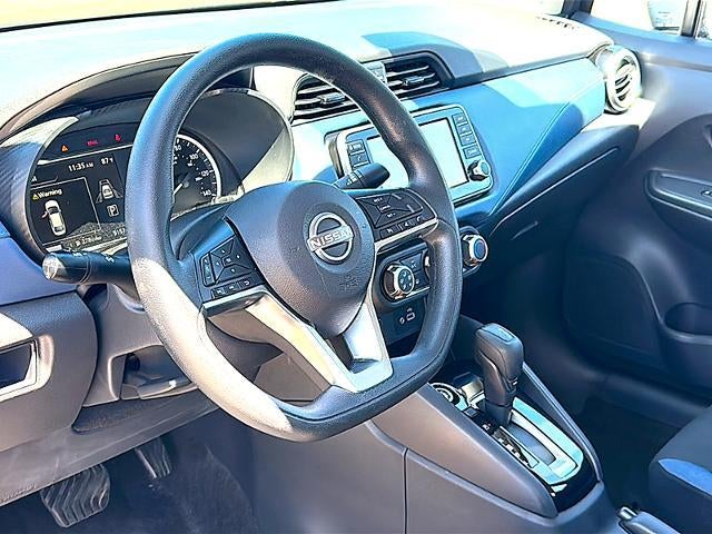 2025 Nissan Versa SV CVT