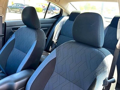 2025 Nissan Versa SV CVT