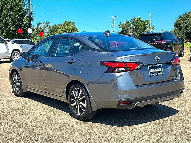 2025 Nissan Versa SV CVT