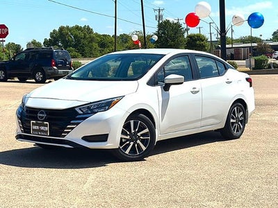2025 Nissan Versa SV CVT