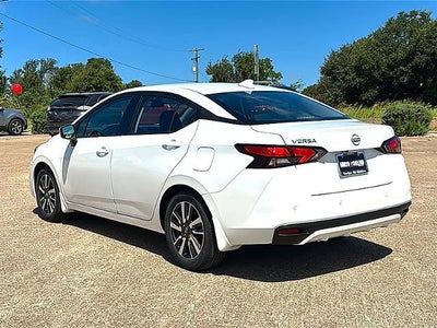 2025 Nissan Versa SV CVT
