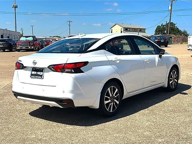 2025 Nissan Versa SV CVT