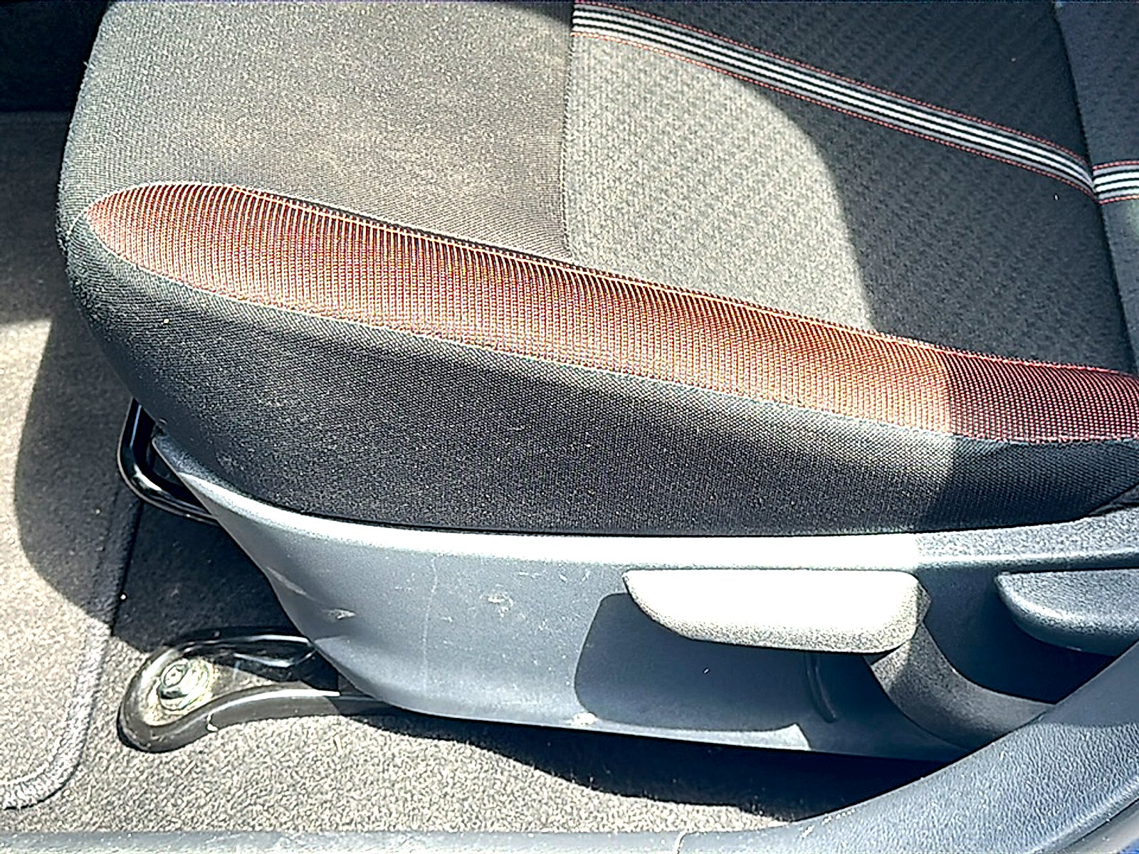 2024 Nissan Versa 1.6 SR