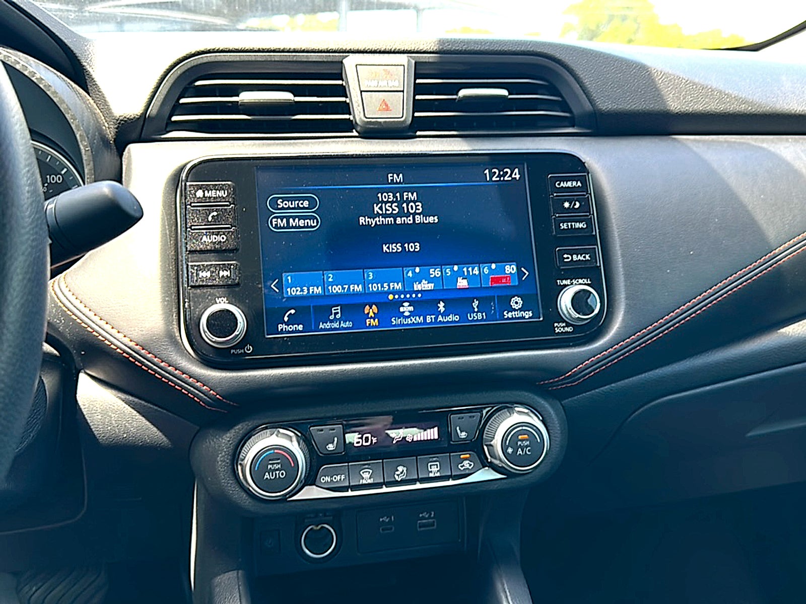 2024 Nissan Versa 1.6 SR