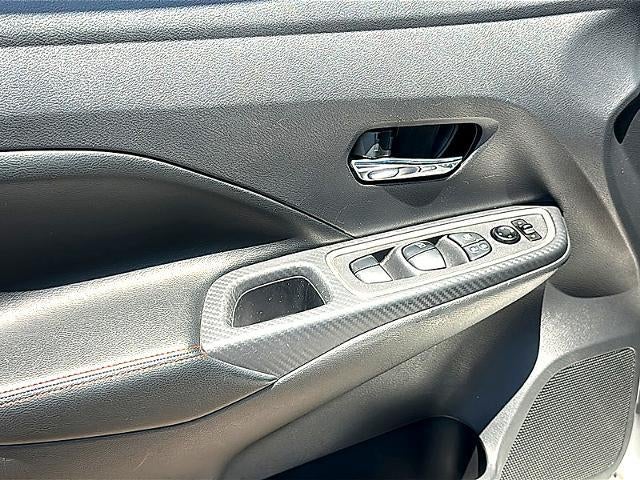 2024 Nissan Versa SR CVT