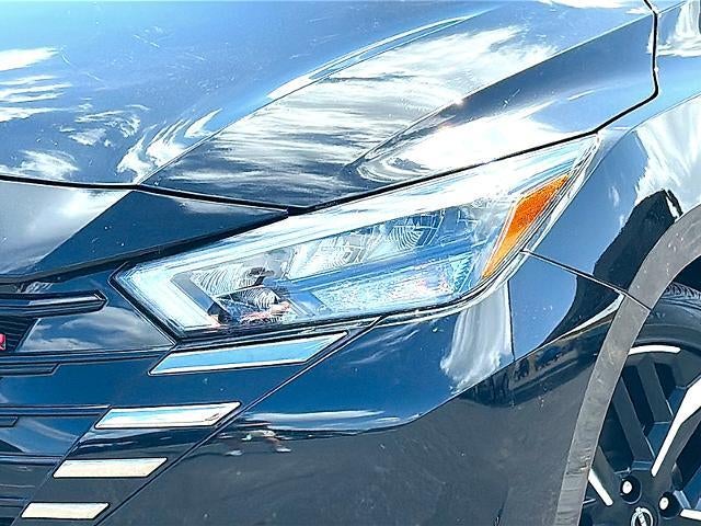 2025 Nissan Versa SR CVT
