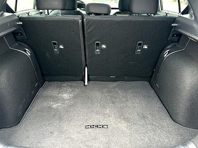 2025 Nissan Kicks Play S FWD