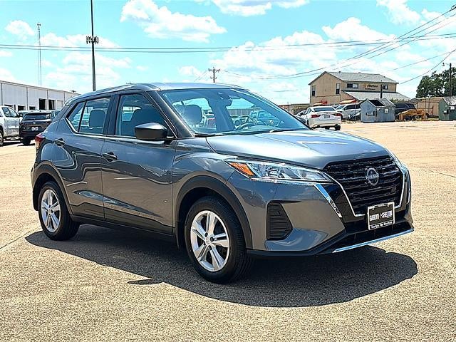 2025 Nissan Kicks Play S FWD