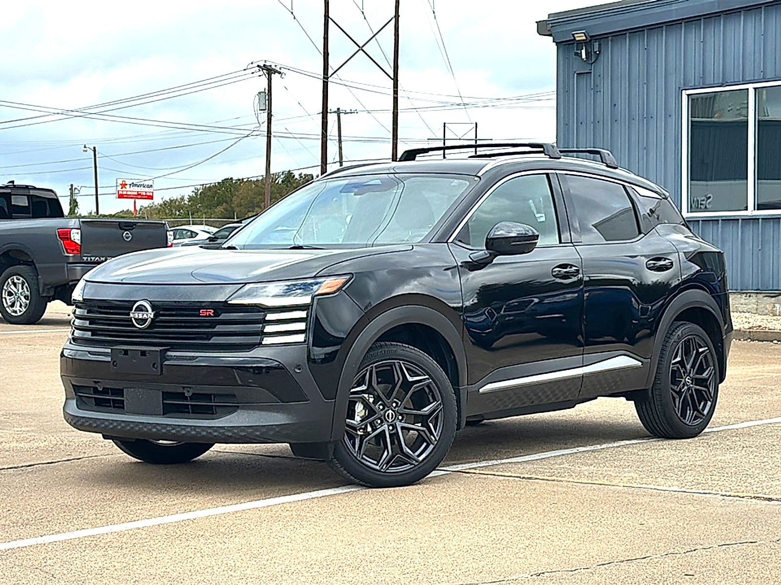 2025 Nissan Kicks SR FWD