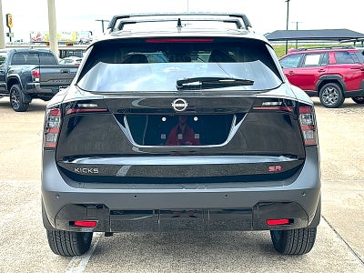 2025 Nissan Kicks SR FWD