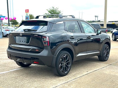 2025 Nissan Kicks SR FWD