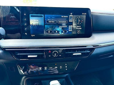 2025 Nissan Kicks SR FWD
