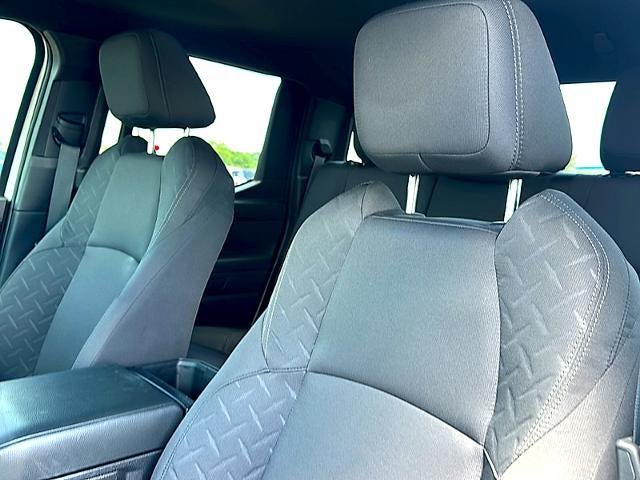 2025 Toyota Tacoma 2WD 2WD SR Double Cab 5' Bed AT (GS)