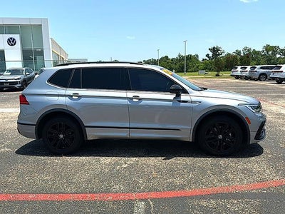 2022 Volkswagen Tiguan 2.0T SE R-Line Black FWD