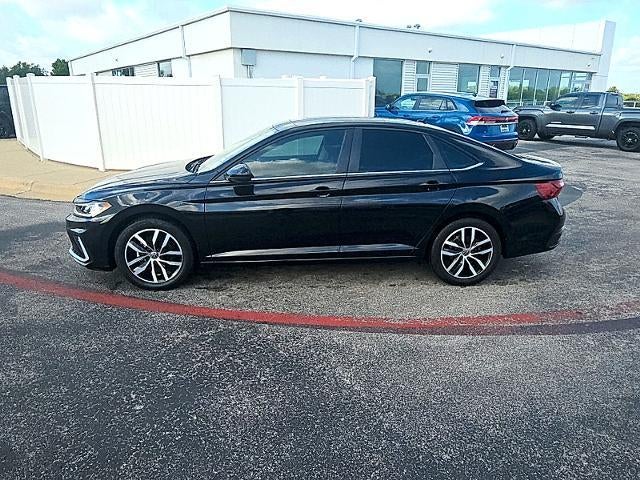 2025 Volkswagen Jetta SE Auto