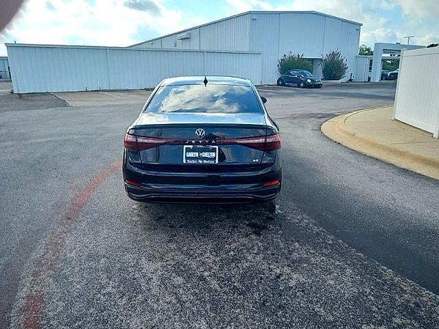 2025 Volkswagen Jetta SE Auto