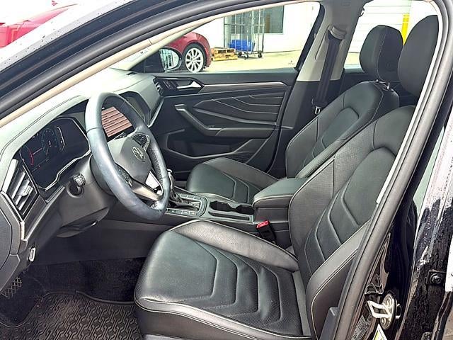 2024 Volkswagen Jetta SEL Auto