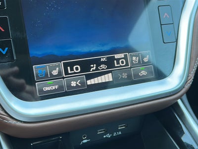2022 Subaru Outback Touring XT