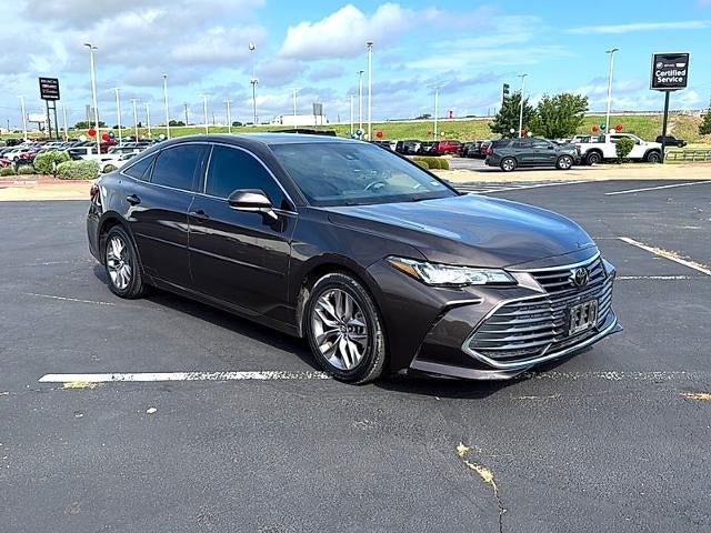 2019 Toyota Avalon XLE (SE)