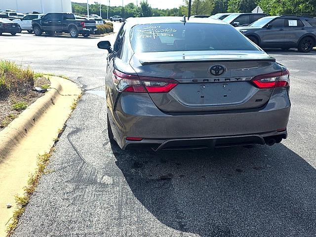 2024 Toyota Camry SE Auto (SE)