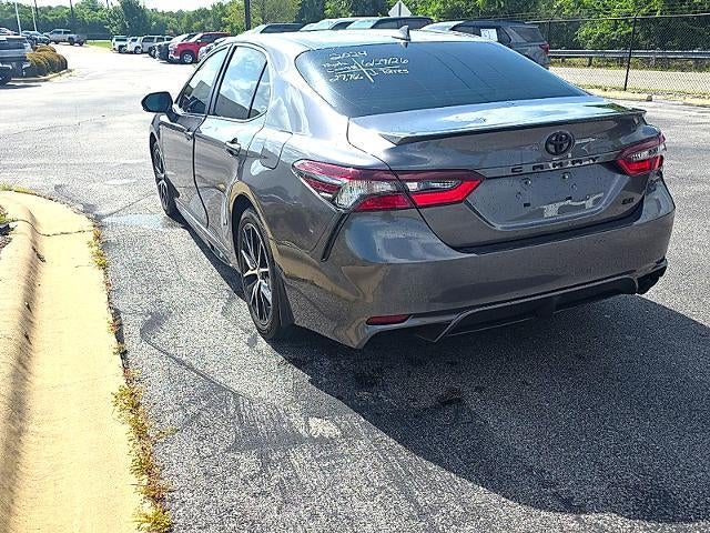 2024 Toyota Camry SE Auto (SE)