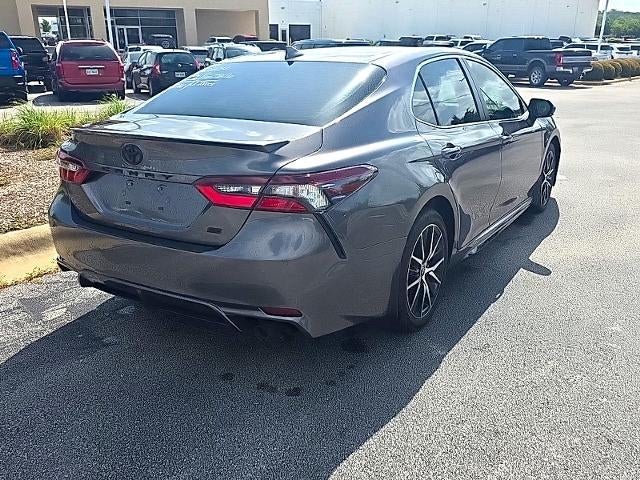 2024 Toyota Camry SE Auto (SE)