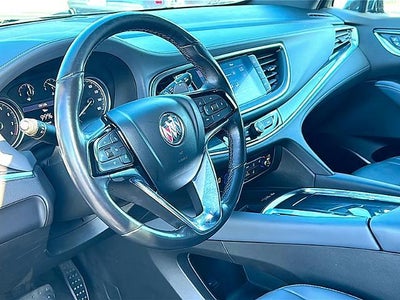 2022 Buick Enclave Essence FWD