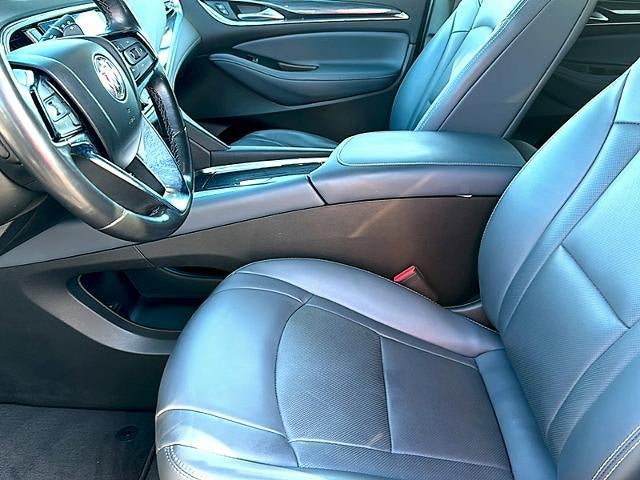 2022 Buick Enclave Essence FWD